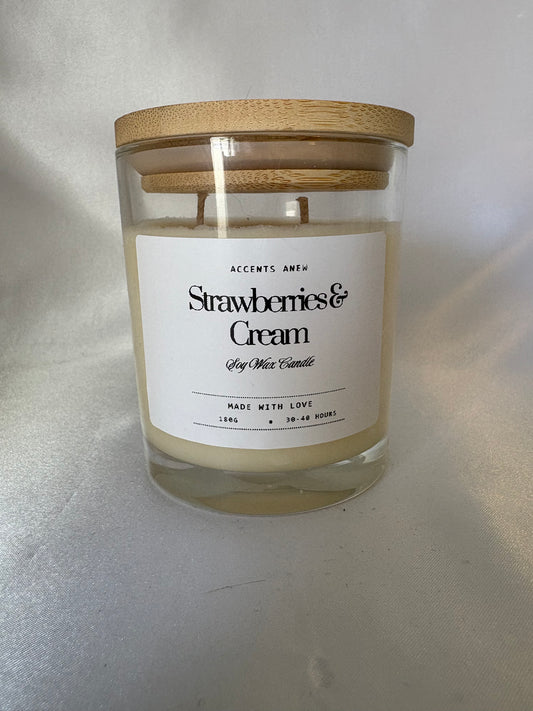Strawberries & Cream Candle 180g